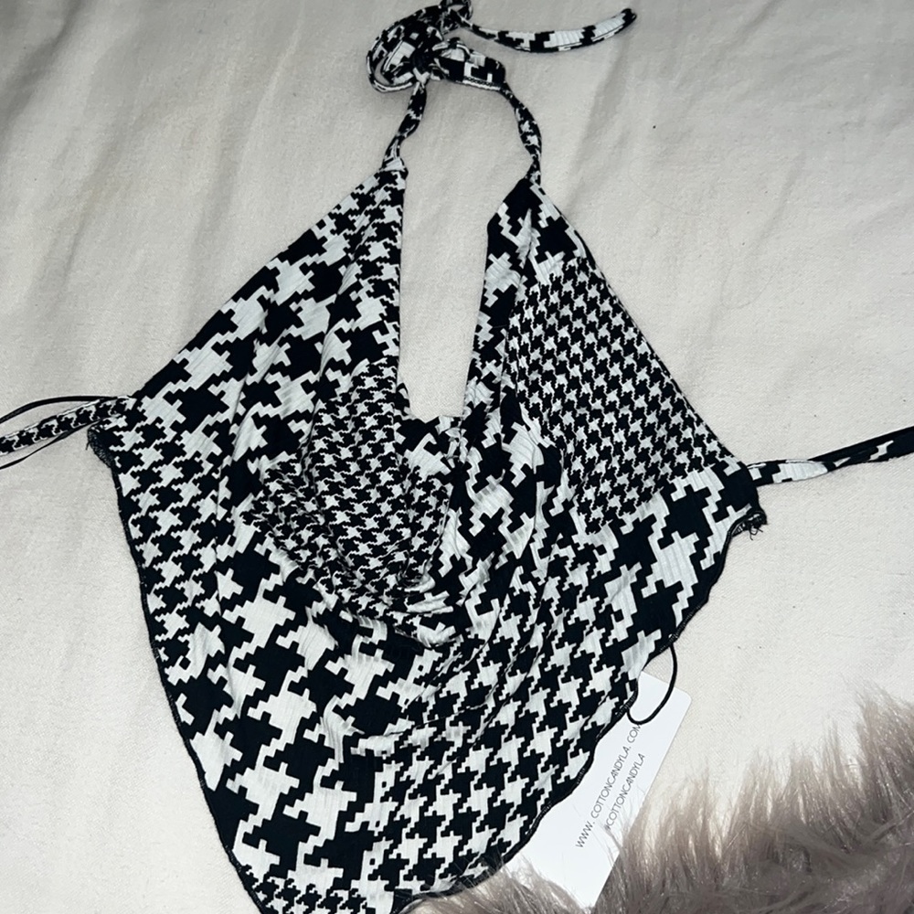 Black and white, Cotton Candy La top, fits size small top, runs small.